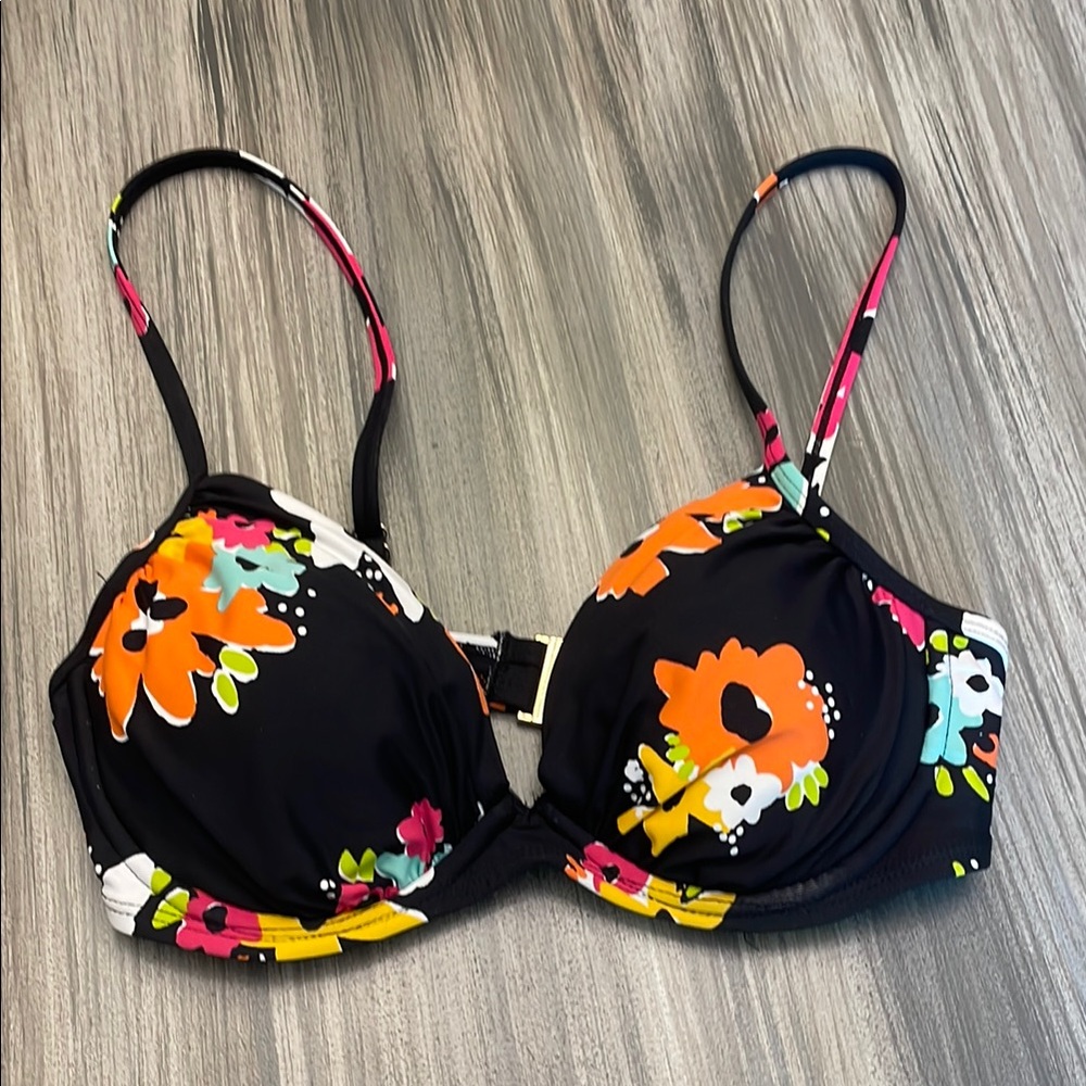 Anne Cole Floral Black Bikini Top Size 34B/32C. Pre-Owned